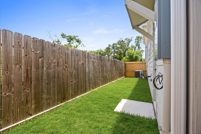 5814 Highland Sky Lane, Houston, TX 77091