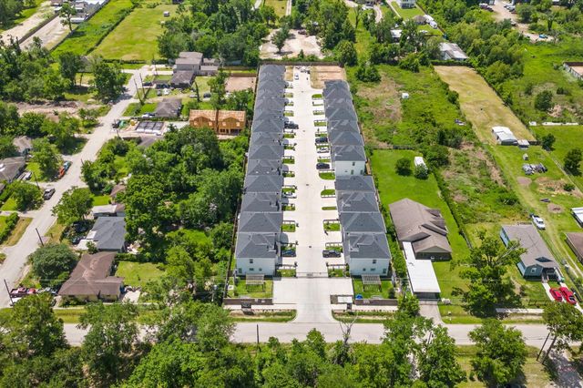 5814 Highland Sky Lane, Houston, TX 77091