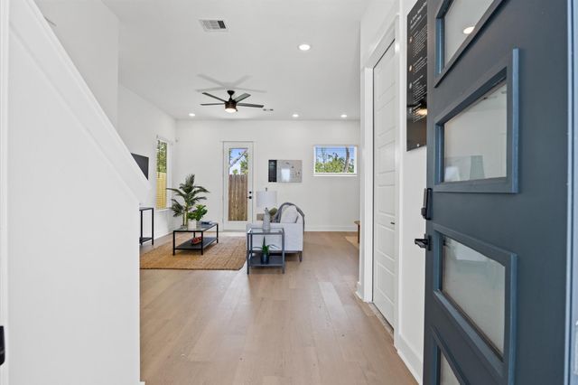 5814 Highland Sky Lane, Houston, TX 77091