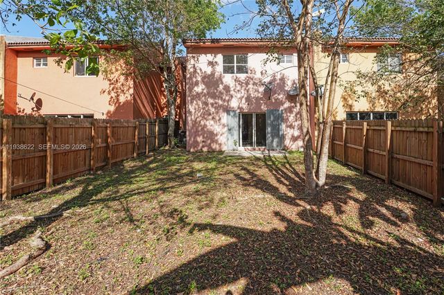 631 SW 10th St, Florida City, FL 33034