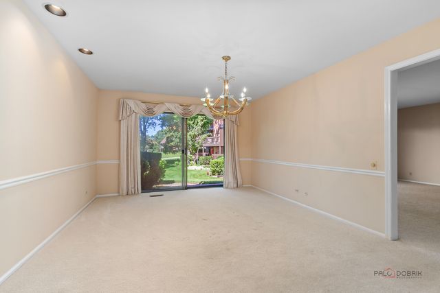 3875 S Mission Hills Road, Northbrook, IL 60062
