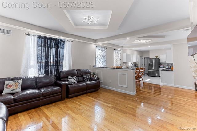 4686 Pacific Street N, Detroit, MI 48204