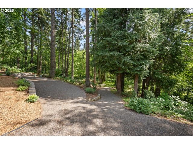 15931 Se HEIDI Ln, Damascus, OR 97089