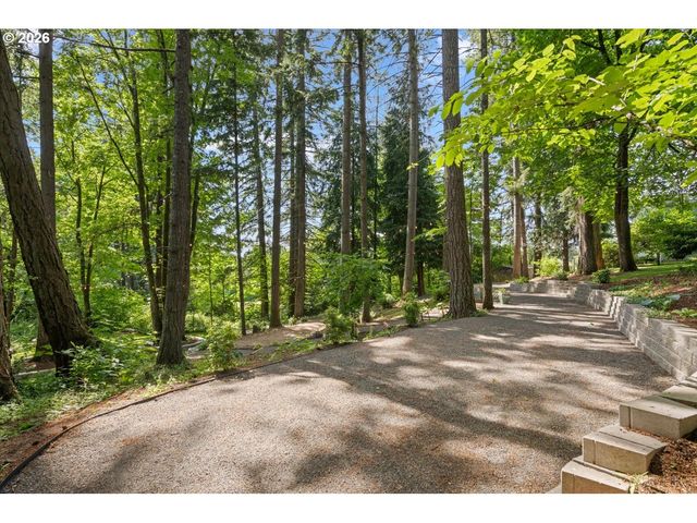 15931 Se HEIDI Ln, Damascus, OR 97089