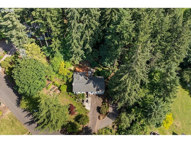15931 Se HEIDI Ln, Damascus, OR 97089