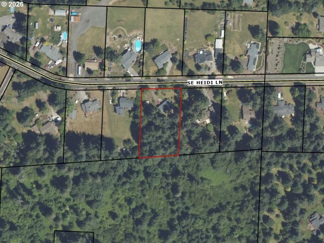15931 Se HEIDI Ln, Damascus, OR 97089