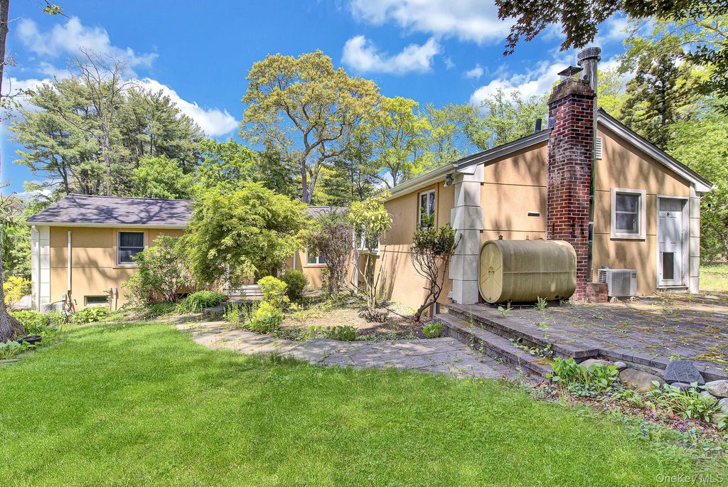 77 S Coleman Road, Centereach, NY 11720