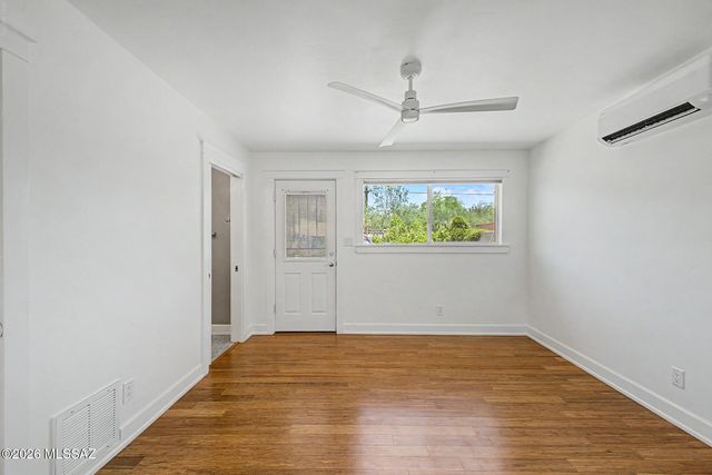 3973 E Desmond Lane, Tucson, AZ 85712