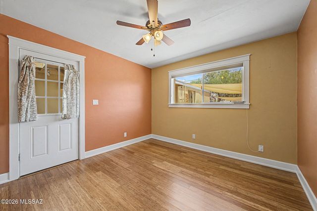 3973 E Desmond Lane, Tucson, AZ 85712