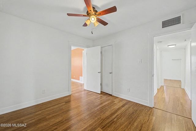 3973 E Desmond Lane, Tucson, AZ 85712