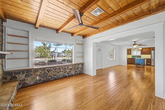 3973 E Desmond Lane, Tucson, AZ 85712