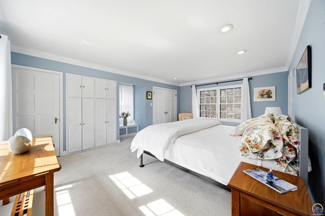 3315 SW 15th ST, Topeka, KS 66604