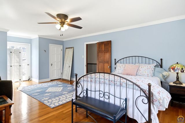 3315 SW 15th ST, Topeka, KS 66604