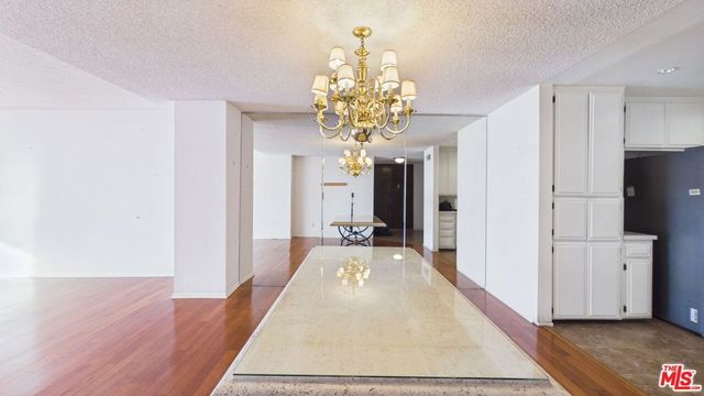 450 S Maple Drive 403, Beverly Hills, CA 90212