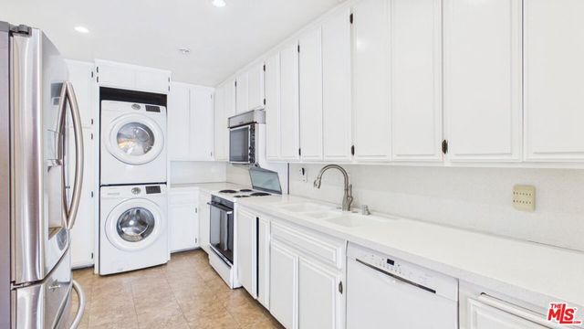 450 S Maple Drive 403, Beverly Hills, CA 90212