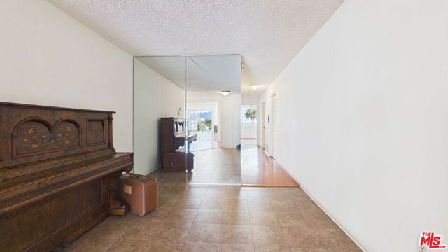 450 S Maple Drive 403, Beverly Hills, CA 90212