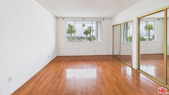 450 S Maple Drive 403, Beverly Hills, CA 90212