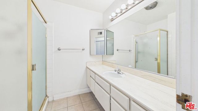 450 S Maple Drive 403, Beverly Hills, CA 90212