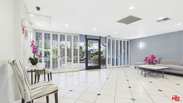 450 S Maple Drive 403, Beverly Hills, CA 90212