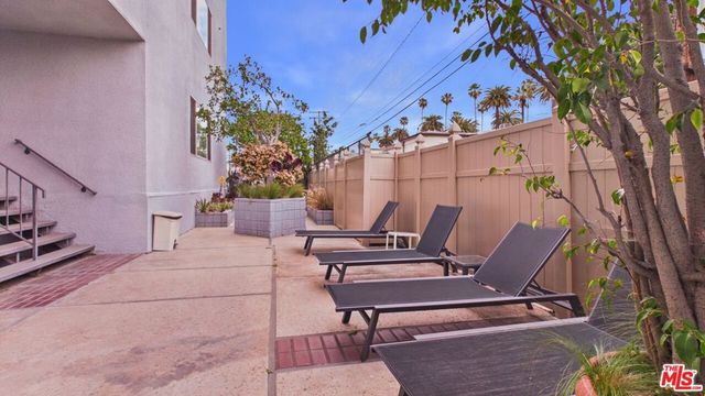 450 S Maple Drive 403, Beverly Hills, CA 90212