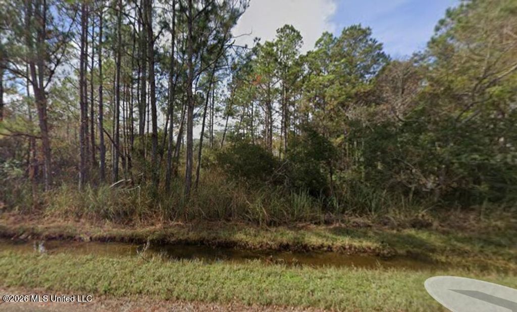 10031 Everest Street, Bay Saint Louis, MS 39520