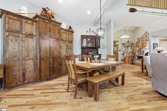 123 Summit Pine, Sunset, SC 29685
