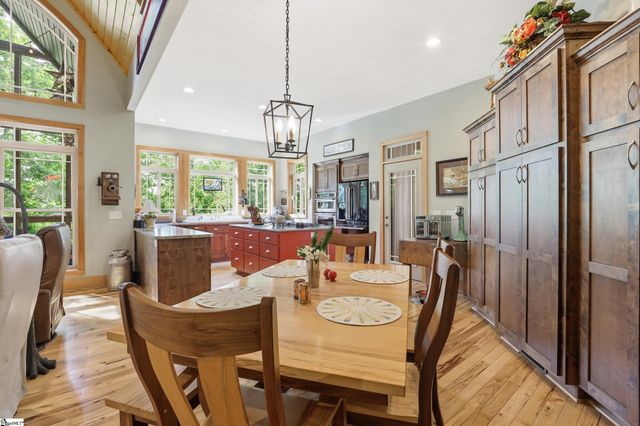 123 Summit Pine, Sunset, SC 29685