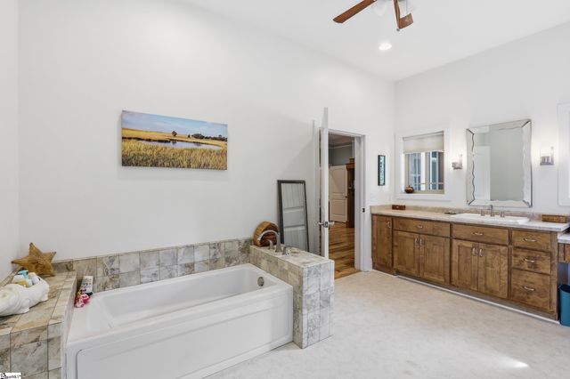123 Summit Pine, Sunset, SC 29685