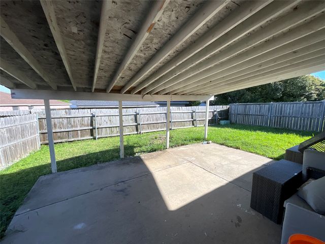 806 Langford Drive, Arlington, TX 76018