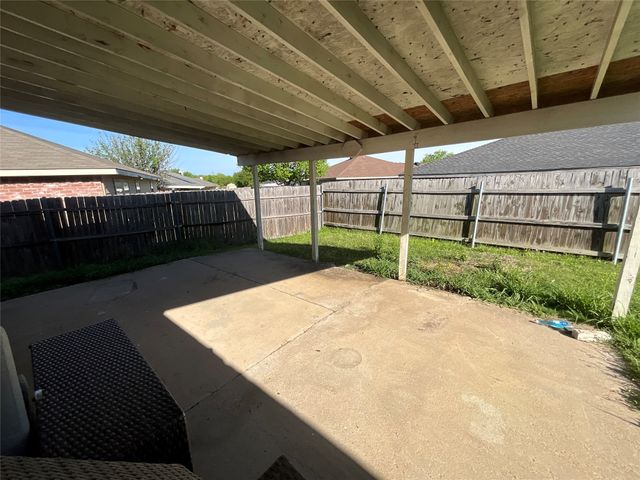 806 Langford Drive, Arlington, TX 76018