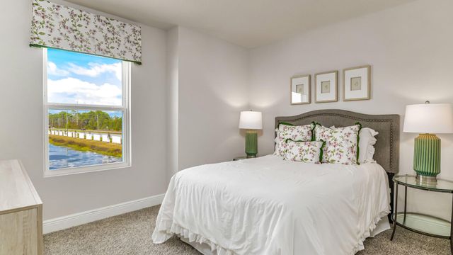 42 Hatten Court, Mary Esther, FL 32569