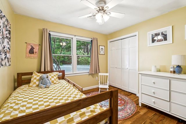 9 Mill St, Pembroke, MA 02359