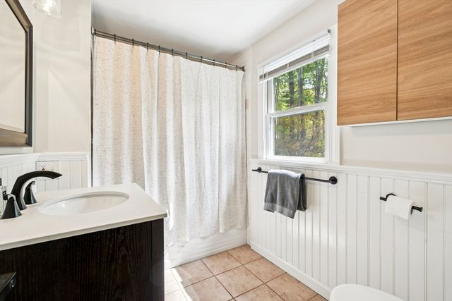 9 Mill St, Pembroke, MA 02359