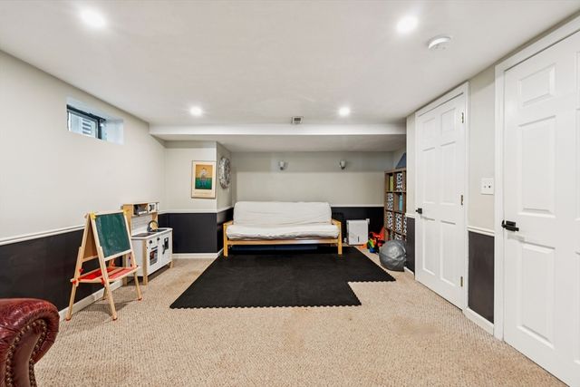 9 Mill St, Pembroke, MA 02359