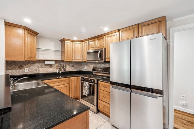 9 Mill St, Pembroke, MA 02359