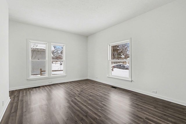 412 Oak Street, Dowagiac, MI 49047