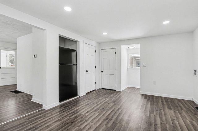 412 Oak Street, Dowagiac, MI 49047