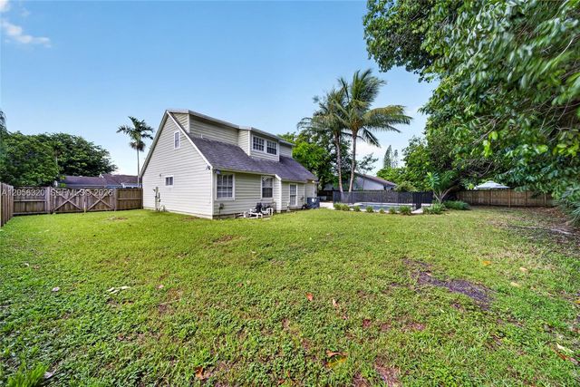 14843 SW 152nd Ter, Miami, FL 33187