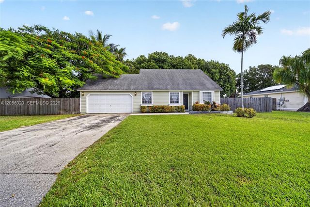 14843 SW 152nd Ter, Miami, FL 33187