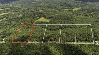 1 Brush Creek Road, Lawrenceburg, TN 38464