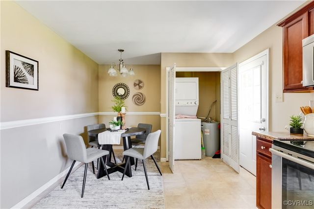6108 Keaneland Dr, Richmond, VA 23225