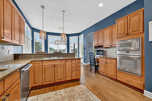 16402 Valhalla Drive, Noblesville, IN 46060