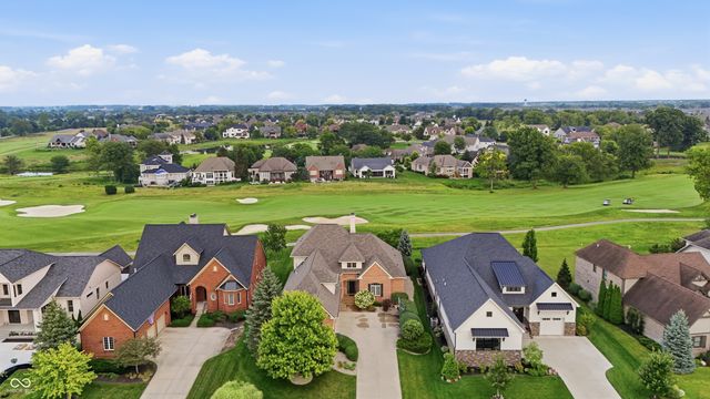 16402 Valhalla Drive, Noblesville, IN 46060