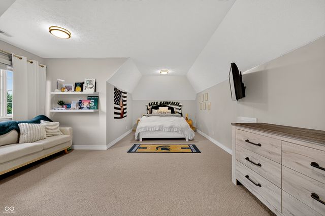 16402 Valhalla Drive, Noblesville, IN 46060