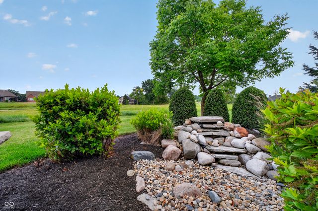 16402 Valhalla Drive, Noblesville, IN 46060