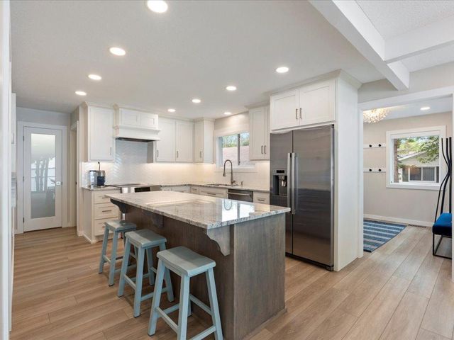 1725 White Cloud Drive N, Isle, MN 56342