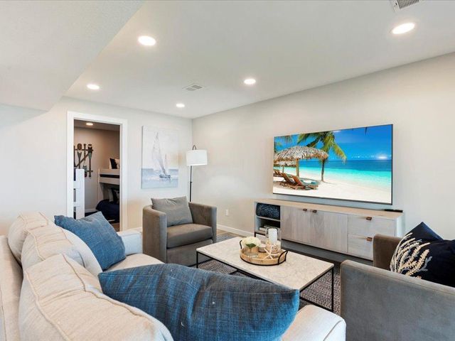 1725 White Cloud Drive N, Isle, MN 56342