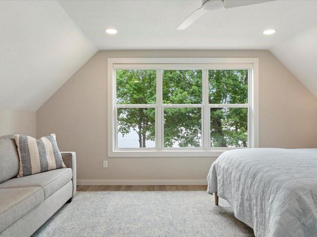 1725 White Cloud Drive N, Isle, MN 56342