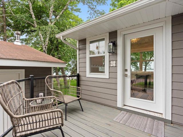 1725 White Cloud Drive N, Isle, MN 56342