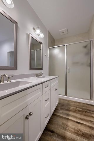 2312 RALEIGH DR, Lancaster, PA 17601